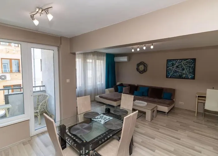 Niko's 2 Bedroom Apartamento Sófia