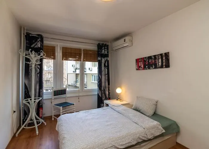 Niko's 2 Bedroom アパート *